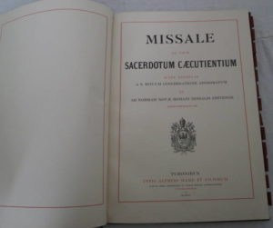 Missale Caecutientium-missel à l'usage des prêtres aveugles.